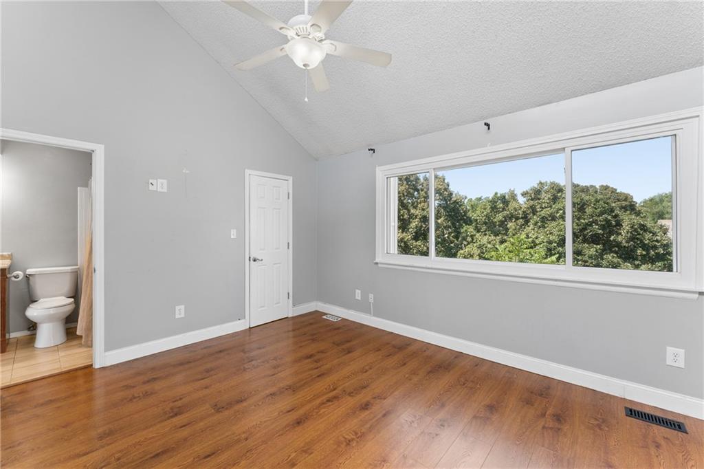 6024 N Kansas Avenue Property Photo 24