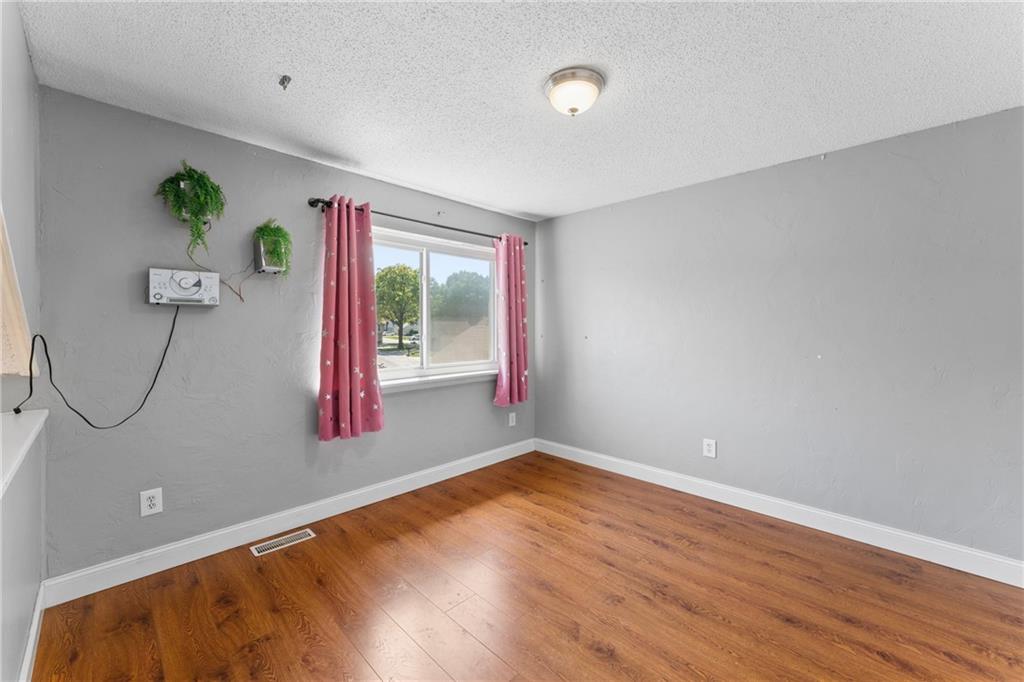 6024 N Kansas Avenue Property Photo 26
