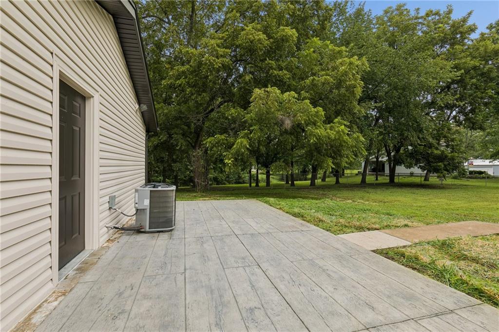 623 E 7th Street Property Photo 21
