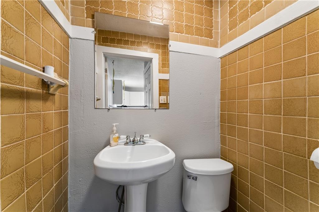 2311 E 73rd Street Property Photo 34