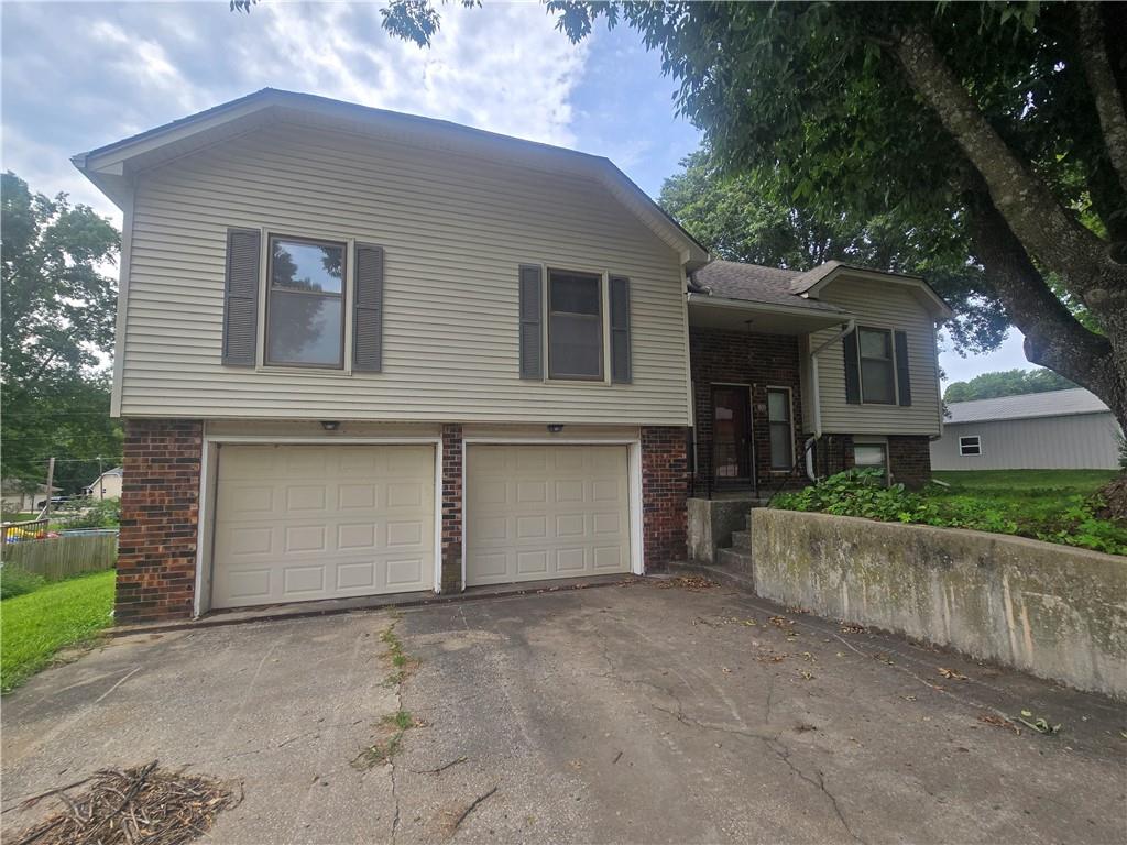 809 Tanyard Drive Property Photo 1