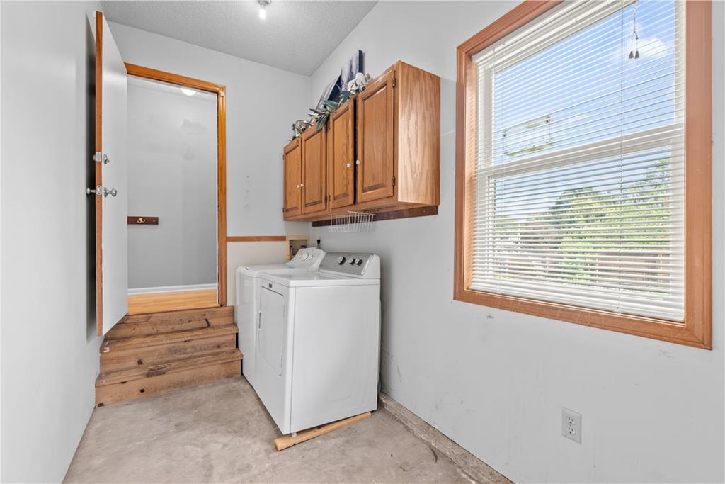 1331 Ne Depot Drive Property Photo 11