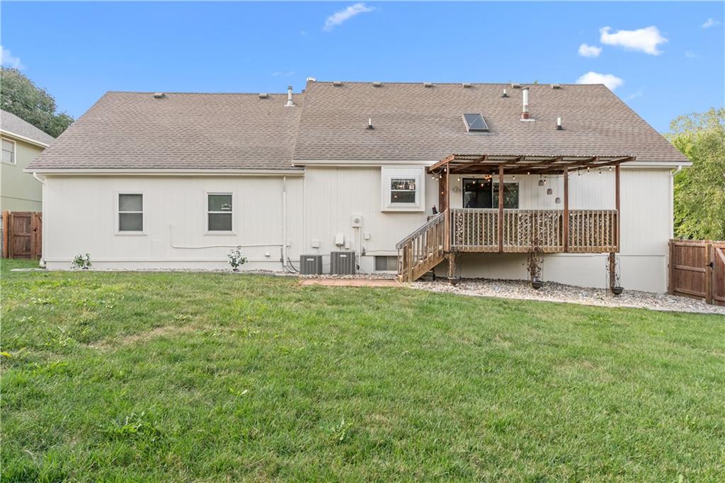 1331 Ne Depot Drive Property Photo 35