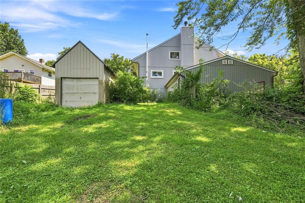 1322 S Kings Highway Property Photo 31