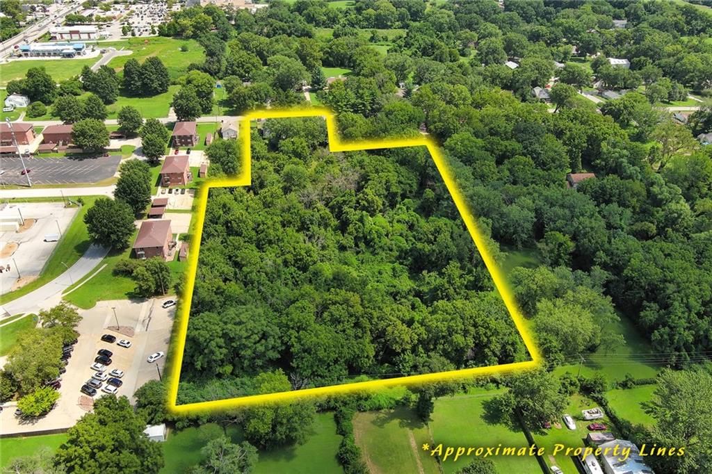1322 S Kings Highway Property Photo 37