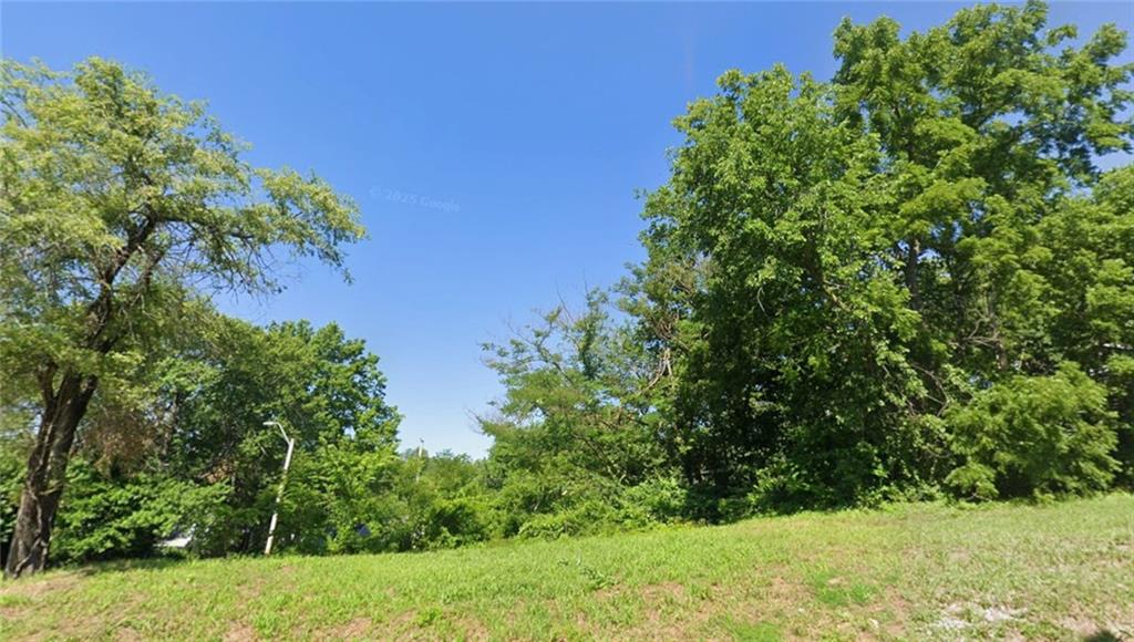 3114 E 68th Street Property Photo 1