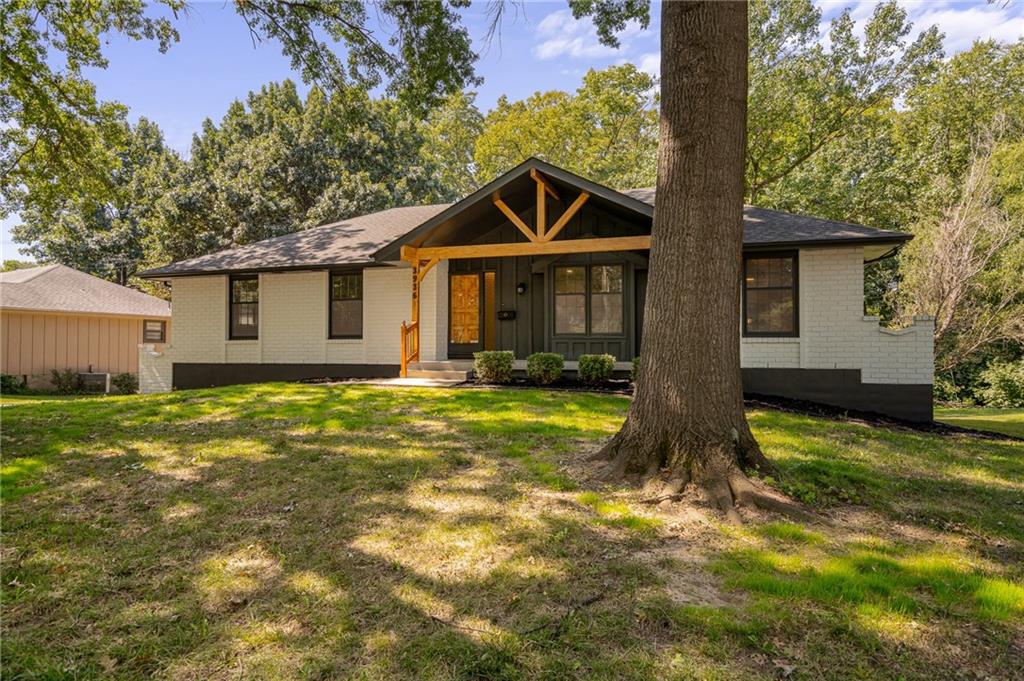 3936 S Sherman Drive Property Photo 8