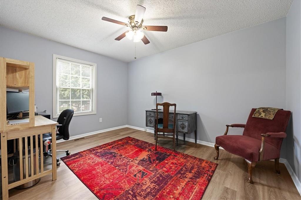 1101 E Northview Street Property Photo 14