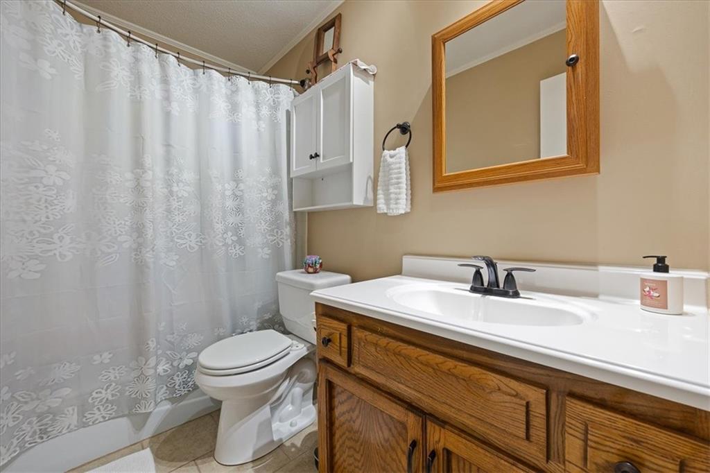 1101 E Northview Street Property Photo 16
