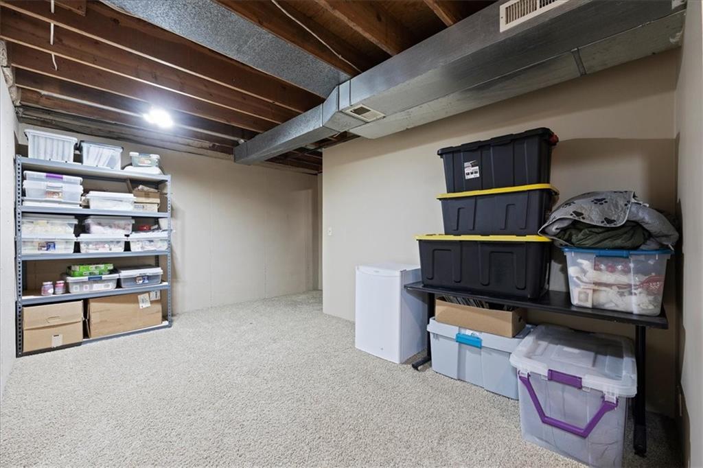 1101 E Northview Street Property Photo 20