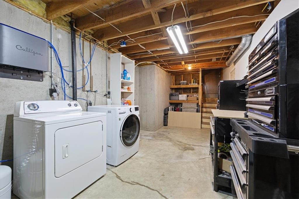 1101 E Northview Street Property Photo 21