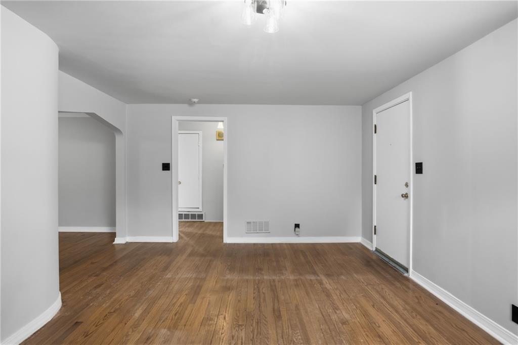 7217 Brooklyn Avenue Property Photo 5