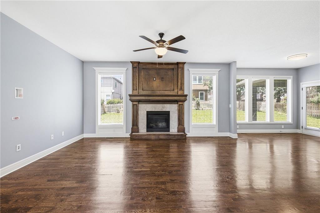 24504 W 80th Place Property Photo 11