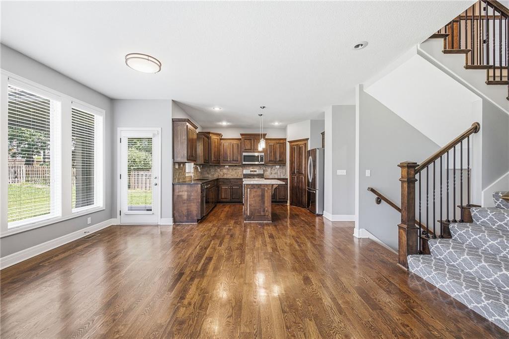 24504 W 80th Place Property Photo 16