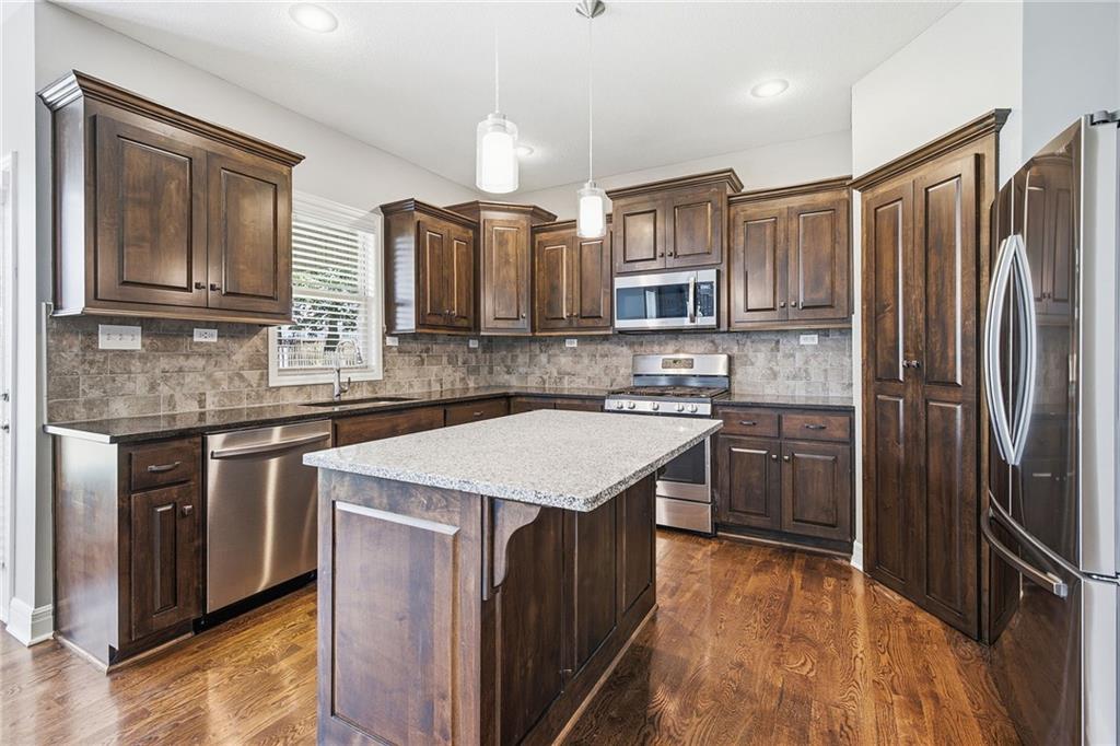 24504 W 80th Place Property Photo 19