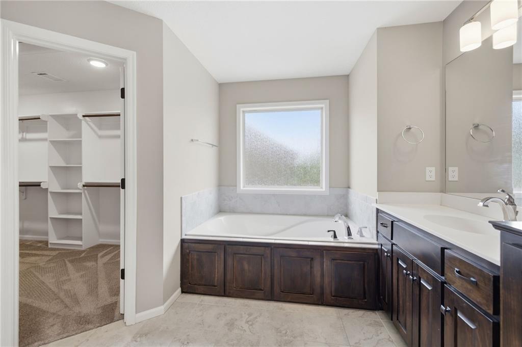 24504 W 80th Place Property Photo 37