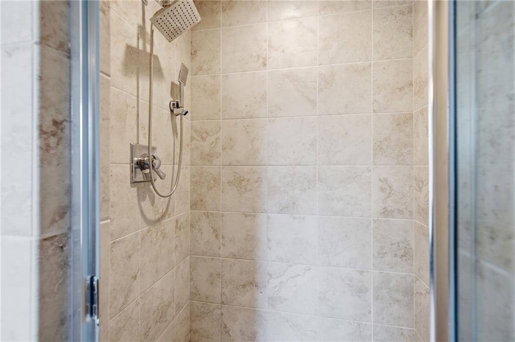 24504 W 80th Place Property Photo 40
