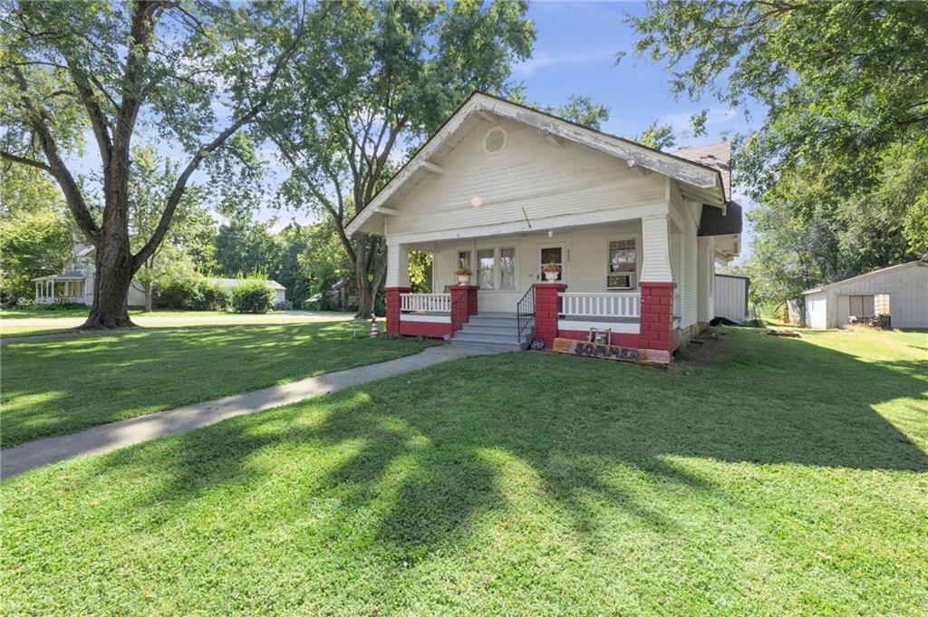 202 N Vine Street Property Photo 31