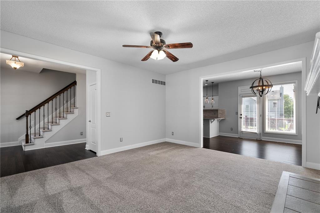 14675 W 151 Terrace Property Photo 6