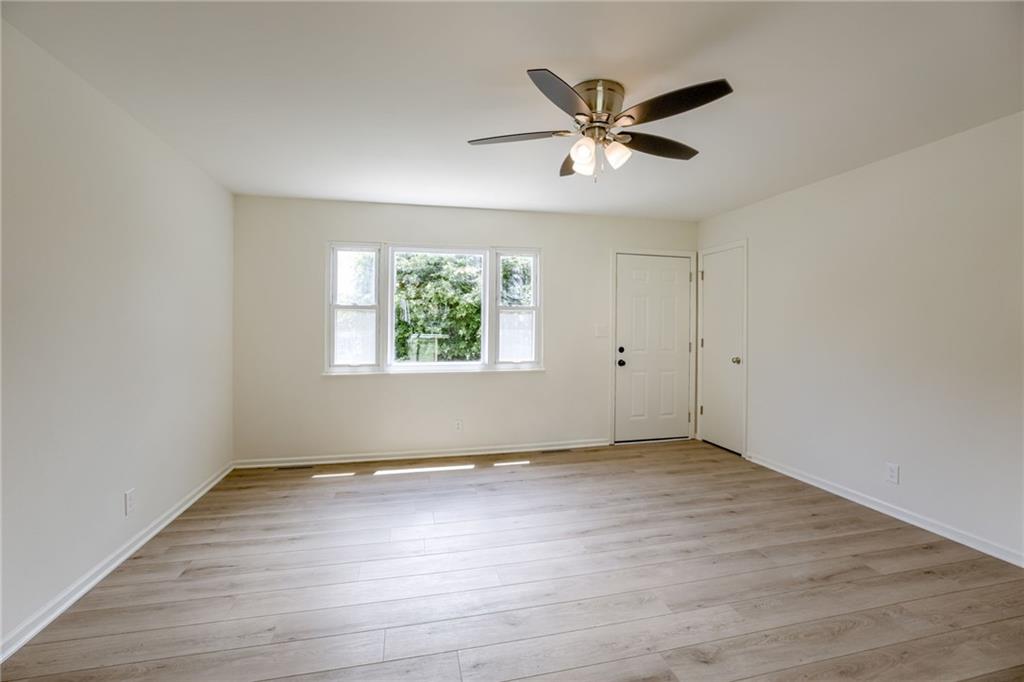 16008 E 32nd Street Property Photo 5
