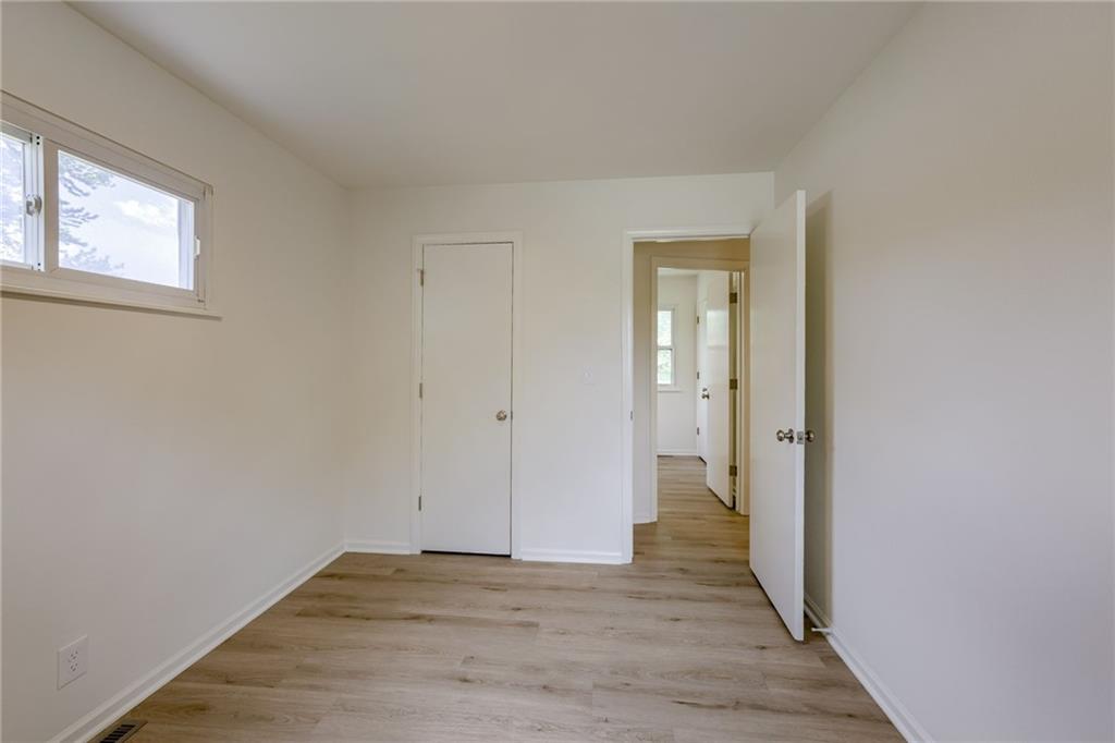 16008 E 32nd Street Property Photo 22
