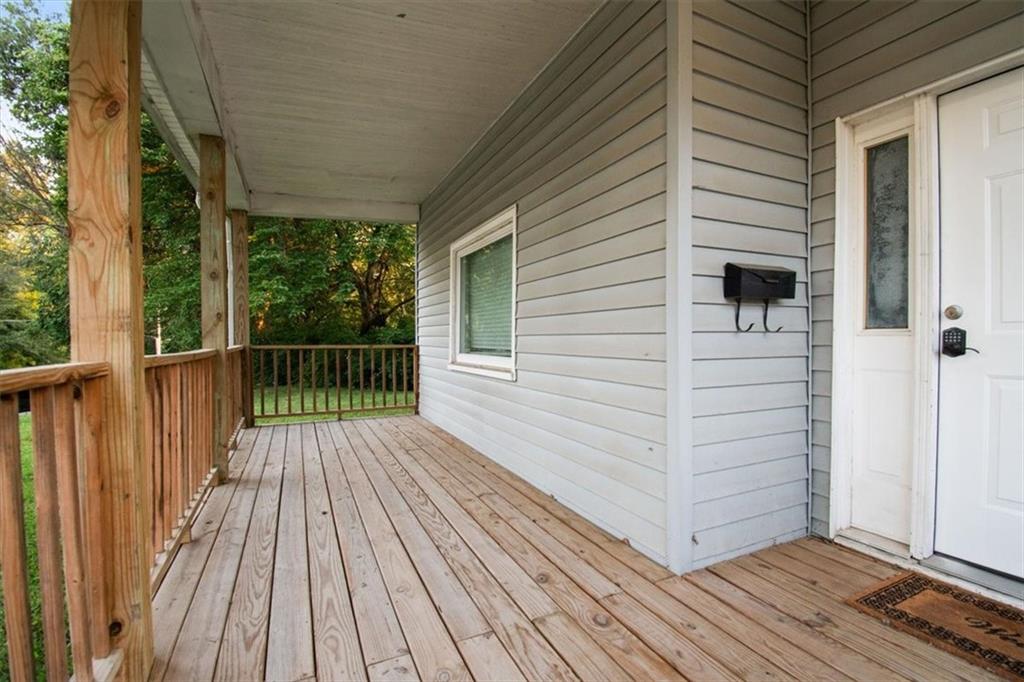 908 N High Street Property Photo 7