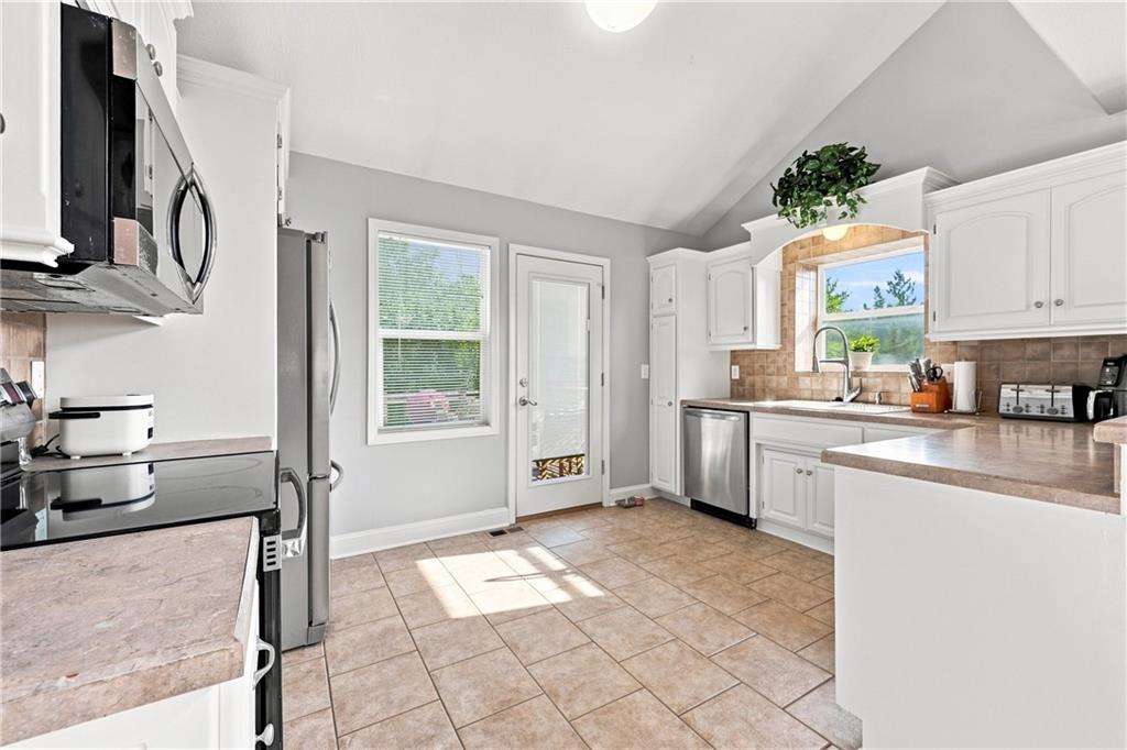1208 Nw Cedar Lane Property Photo 6