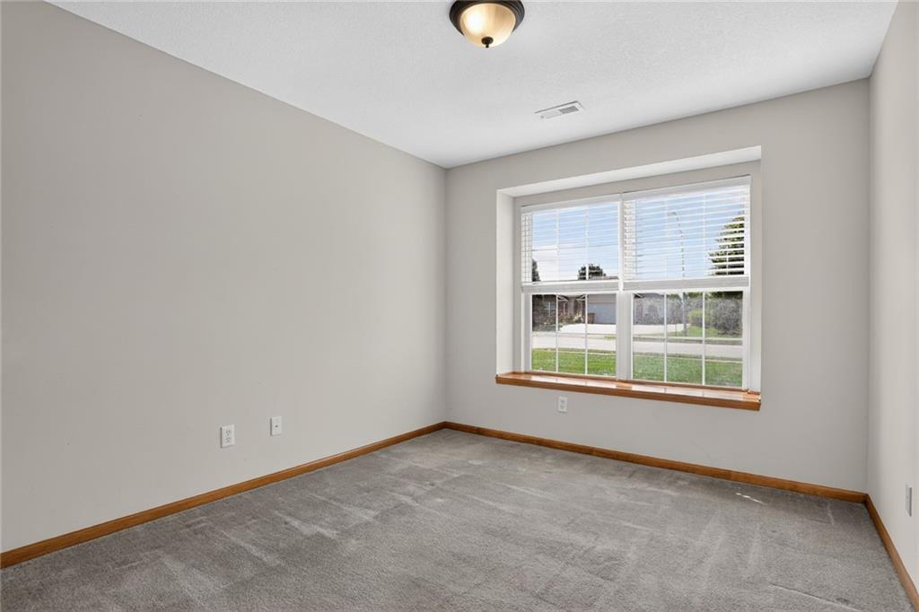 1116 Granada Drive Property Photo 11