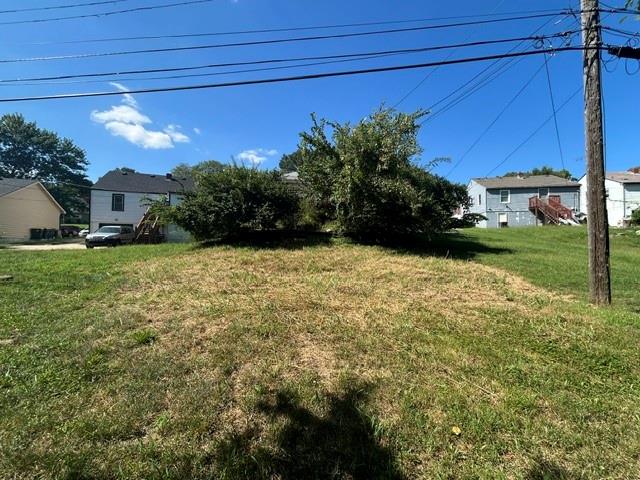 3621 E 46th Terrace Property Photo 23