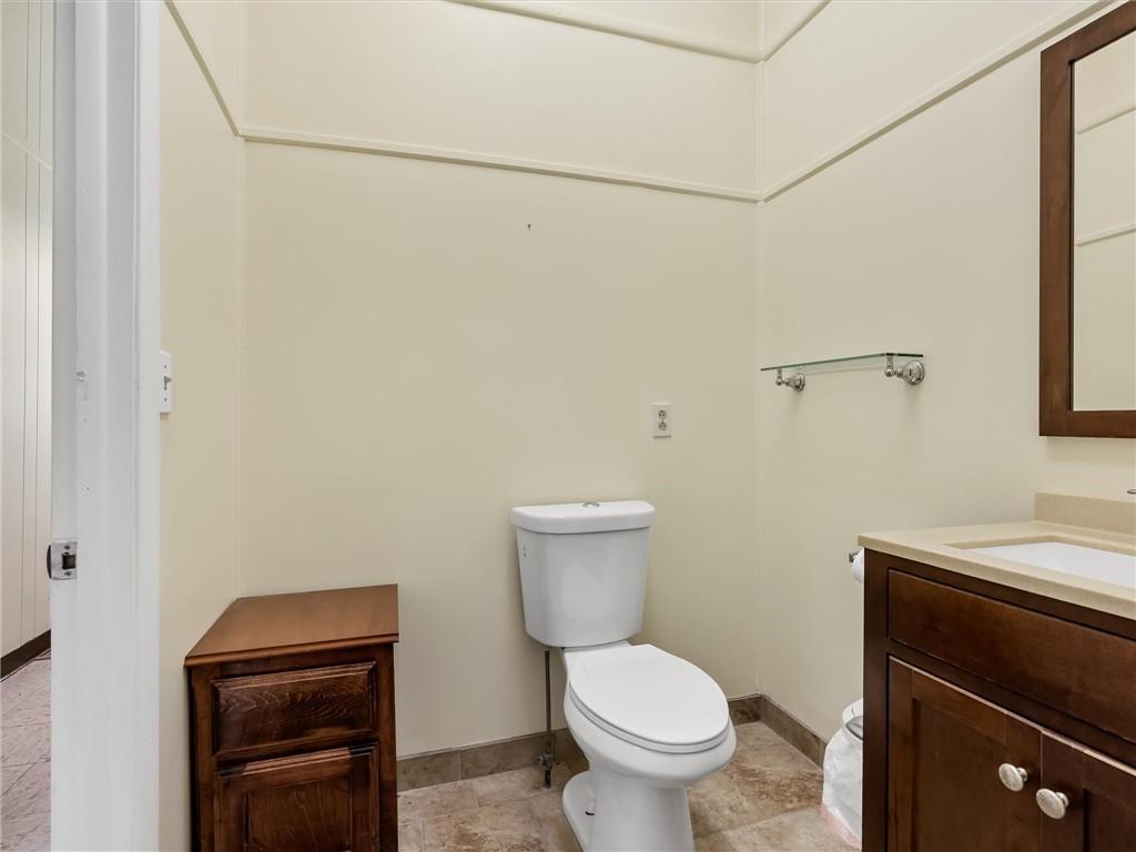 110-114 E Broadway Avenue Property Photo 39