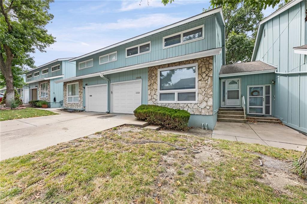 6559 W 49th Street Property Photo 2