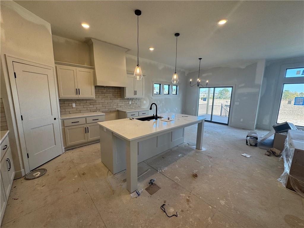 10419 N Liberty Street Property Photo 3