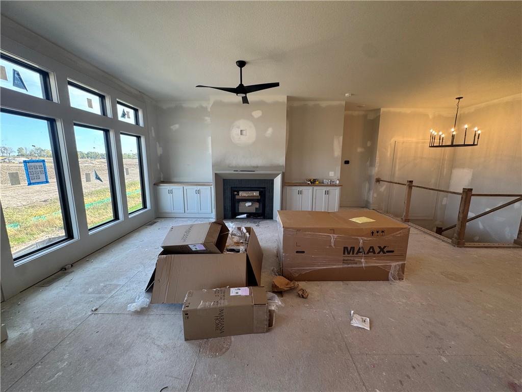 10419 N Liberty Street Property Photo 4