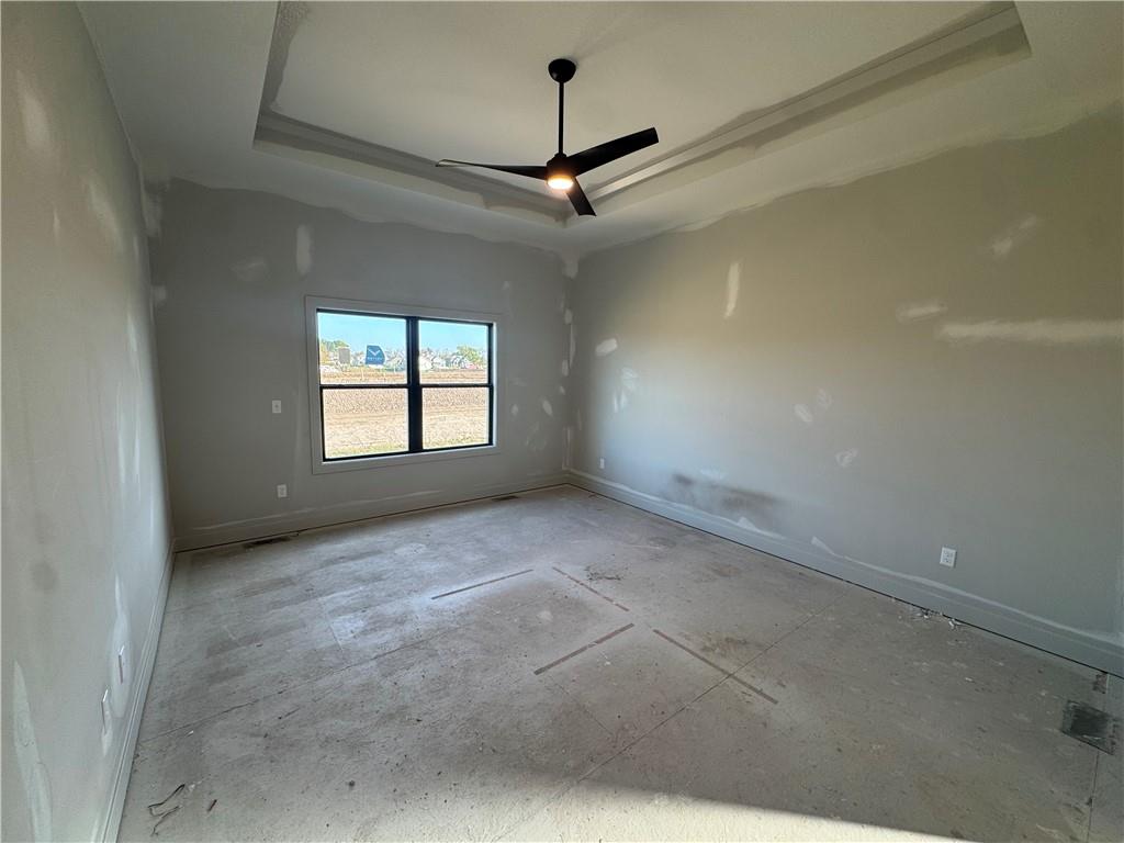 10419 N Liberty Street Property Photo 6