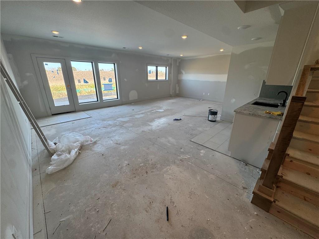 10419 N Liberty Street Property Photo 8