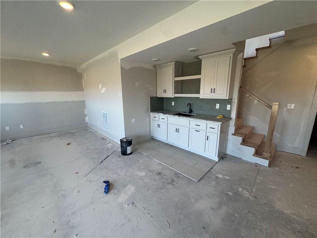 10419 N Liberty Street Property Photo 9
