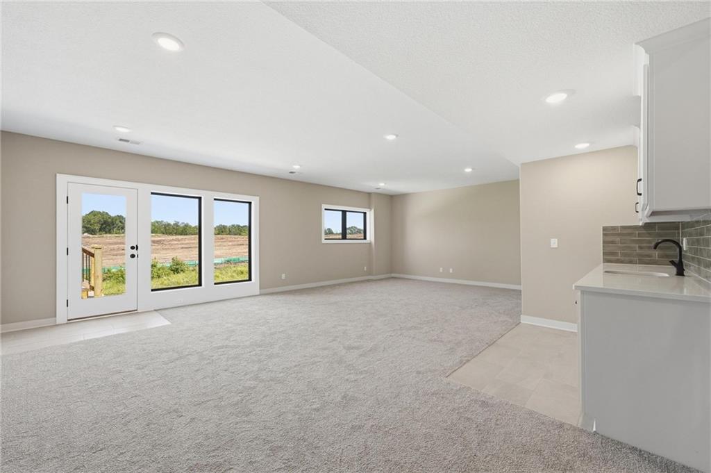 10419 N Liberty Street Property Photo 42