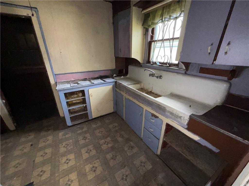 5437 Brooklyn Avenue Property Photo 10