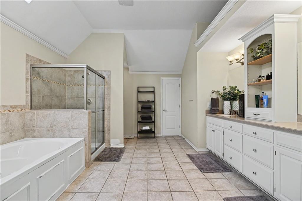 7206 Noland Road Property Photo 29
