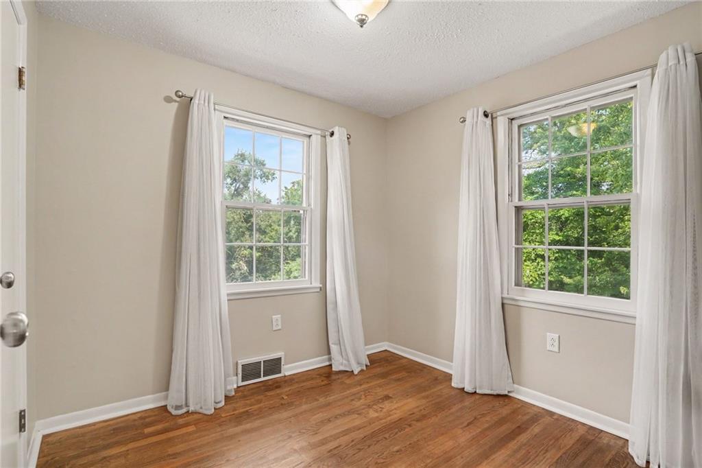 6412 County Line Road Property Photo 14