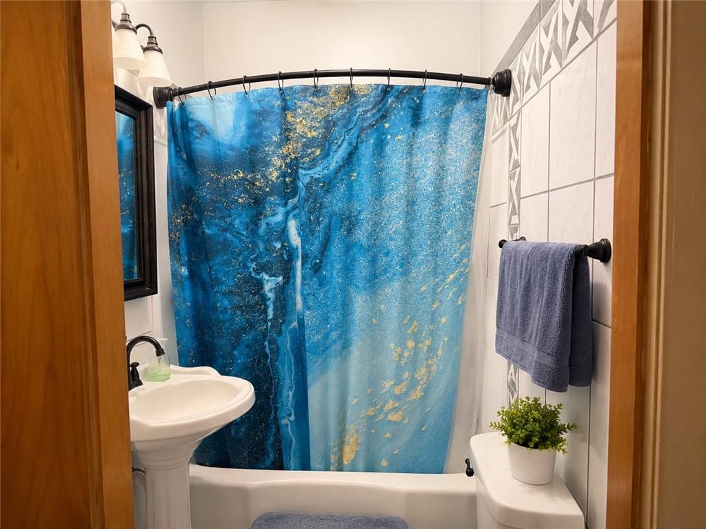1119 Mound Street Property Photo 6
