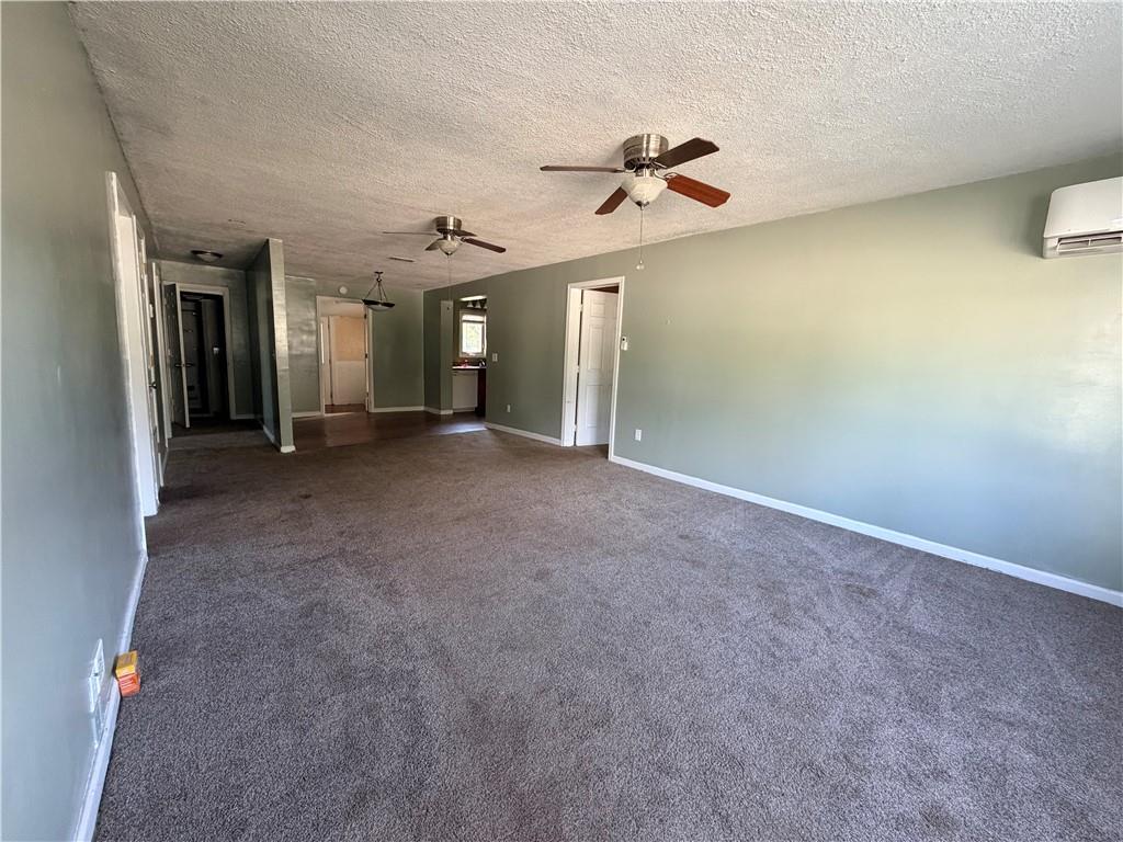923 E Walnut Street Property Photo 13