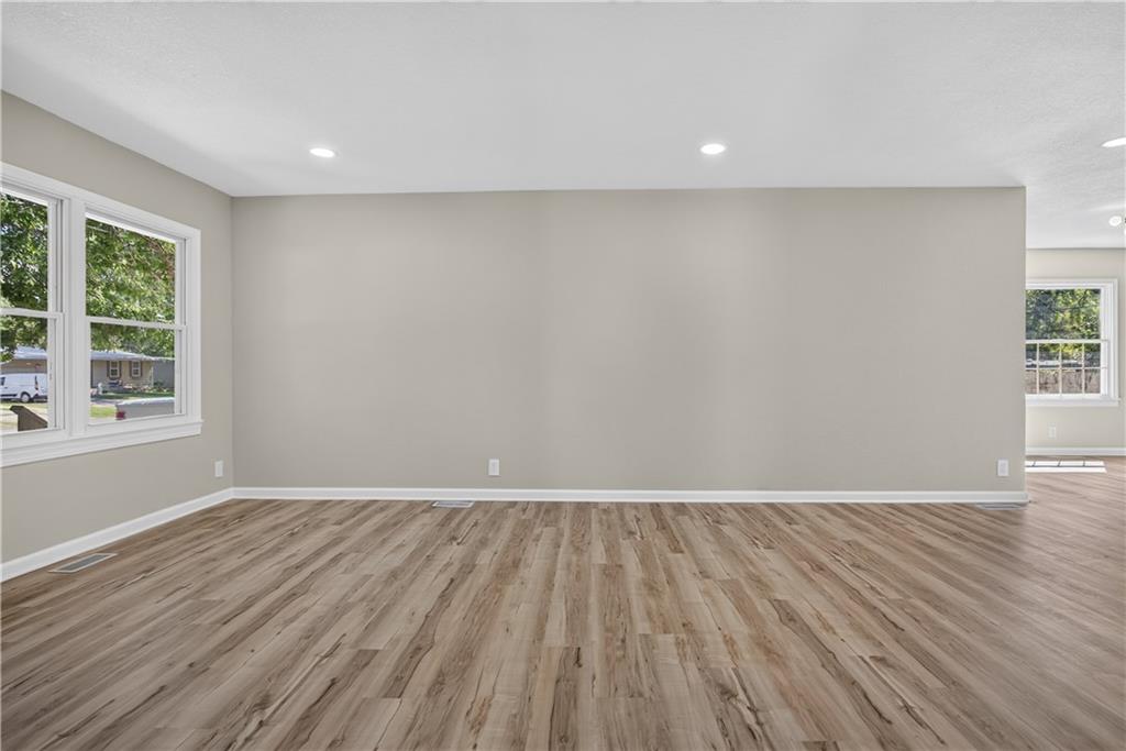 18513 E 5th Terr N Street Property Photo 20
