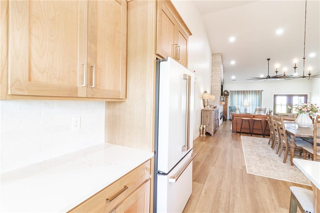 4674 Nw B Highway Property Photo 17