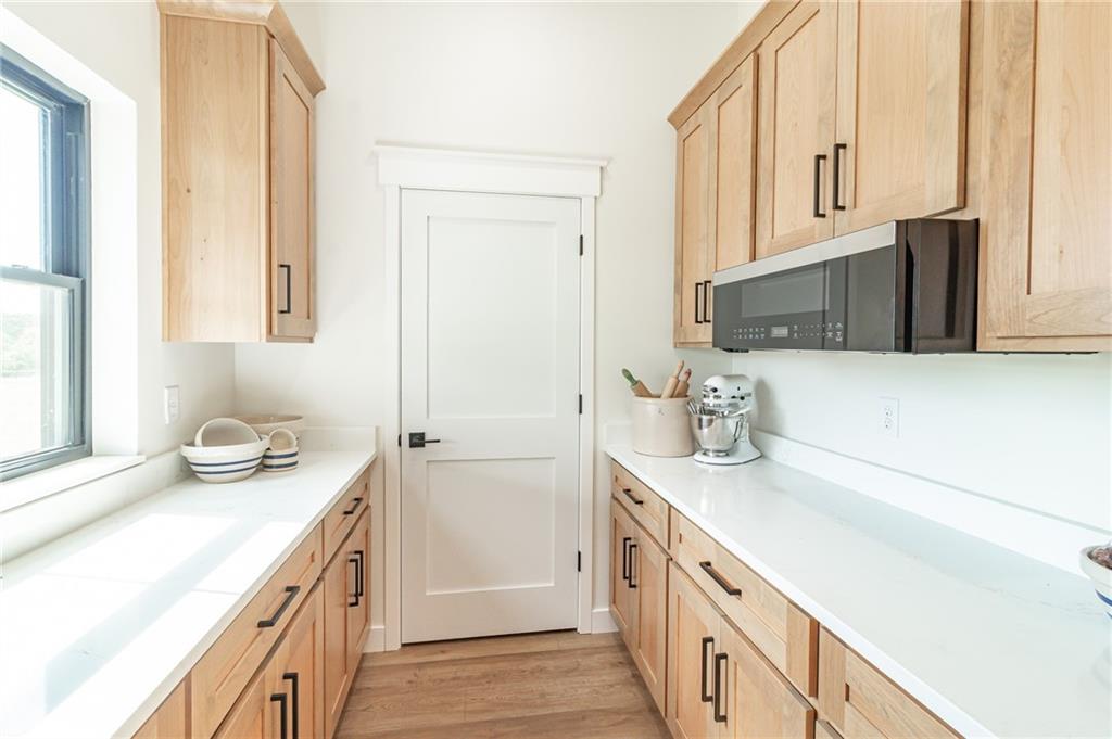 4674 Nw B Highway Property Photo 18