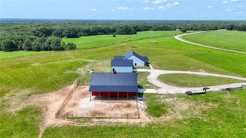 4674 Nw B Highway Property Photo 44