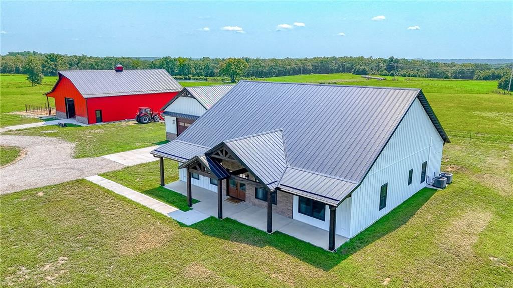 4674 Nw B Highway Property Photo 49