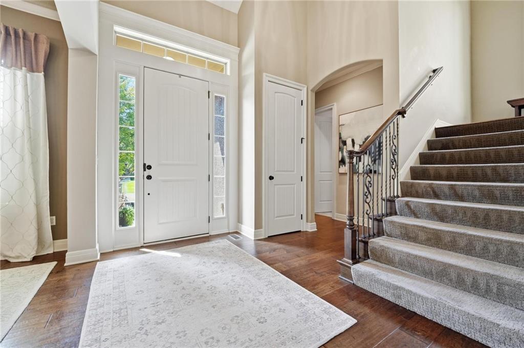 9404 W 163rd Place Property Photo 10