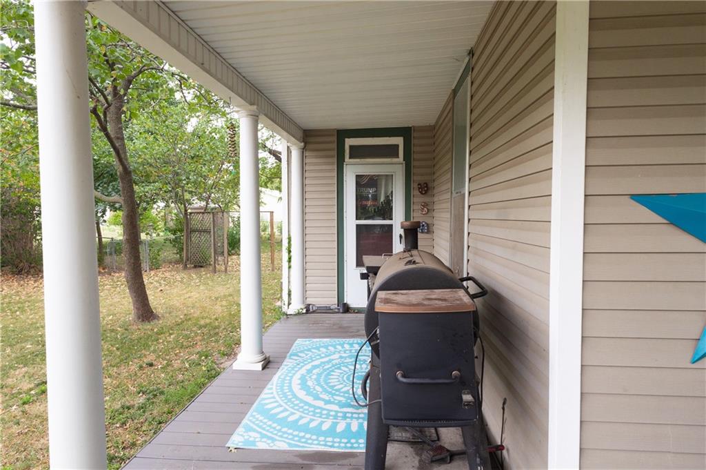 825 Main Street Property Photo 6