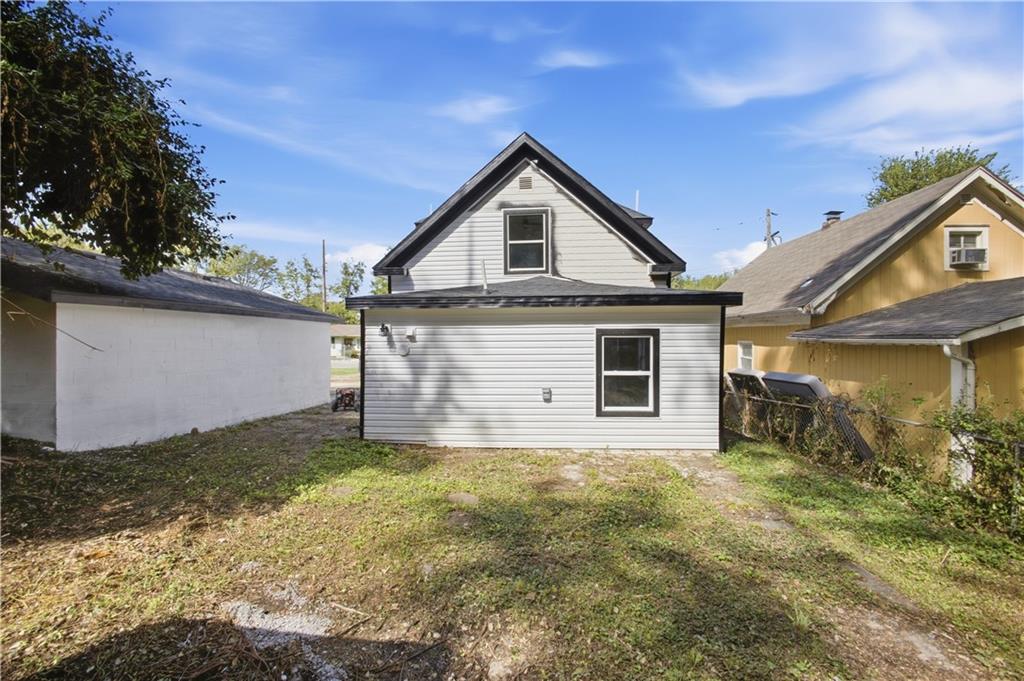 1333 Haskell Avenue Property Photo 4